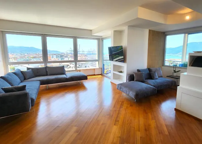 Decimo Cielo Vista Mare * La Spezia